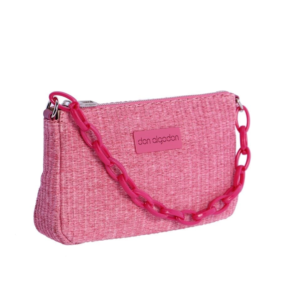 Bolso de rafia de Don Algodón en color fucsia con cadena decorativa
