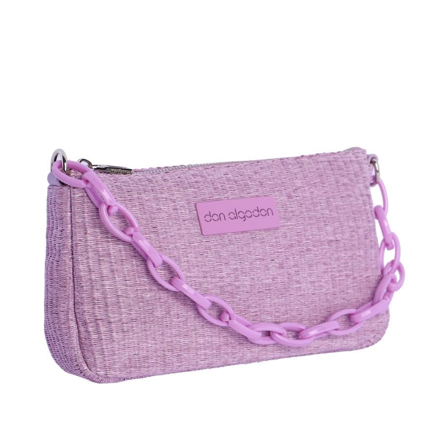 Bolso de rafia fina en color malva con cadena malva.
