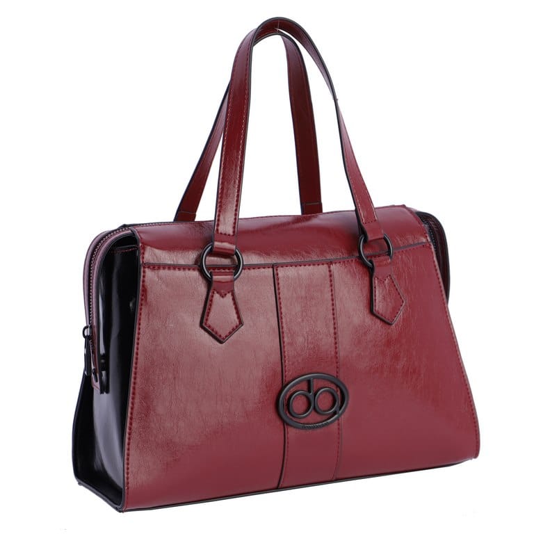 Bolso burdeos de Pu y logo en negro