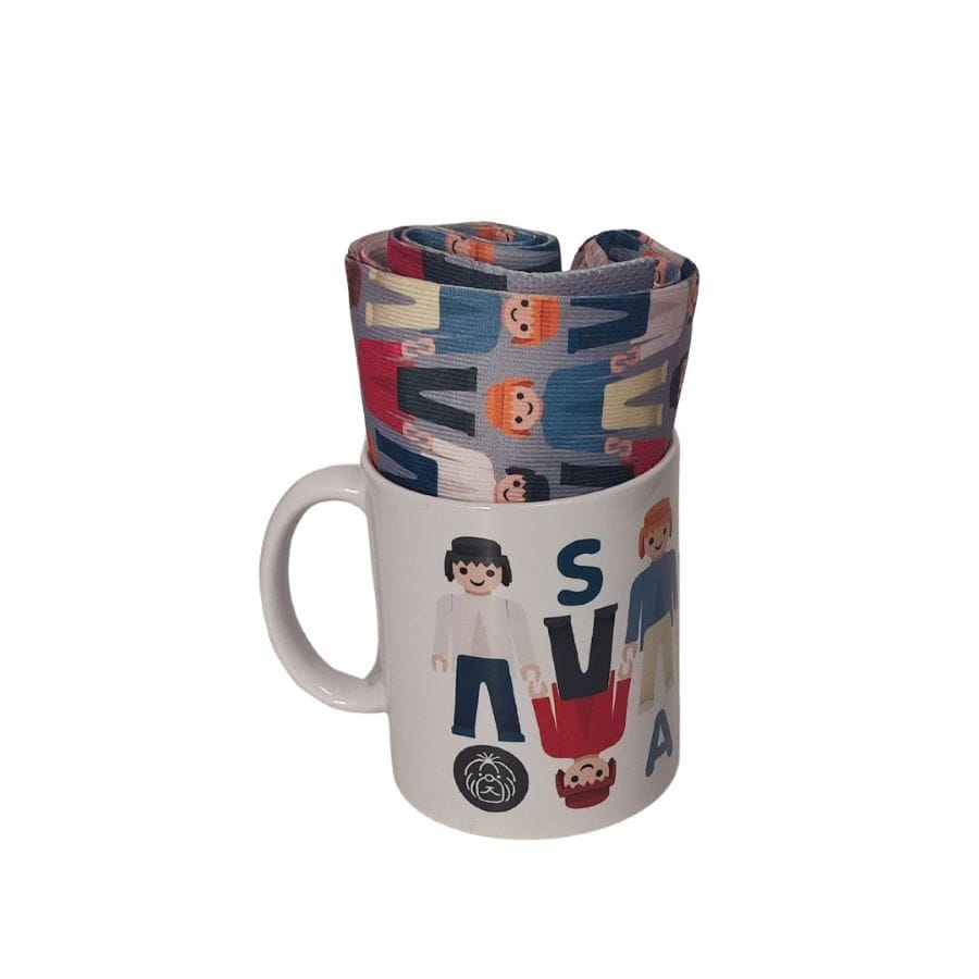 Pack taza y calcetines playmobil diseñado y fabricado por Sacha