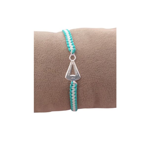 Pulsera en plata de ley de la Virgen de Covadonga en turquesa y blanco