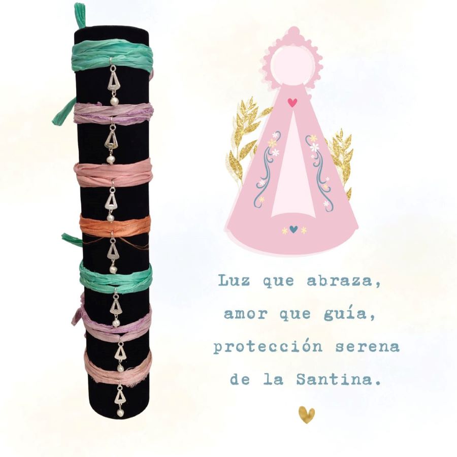 Pulseras de la Virgen de Covadonga en varios colores simboliza la fe, el amor, la esperanza, la pureza, la protección, la paz y la serenidad no solo en Asturias si no en el mundo entero