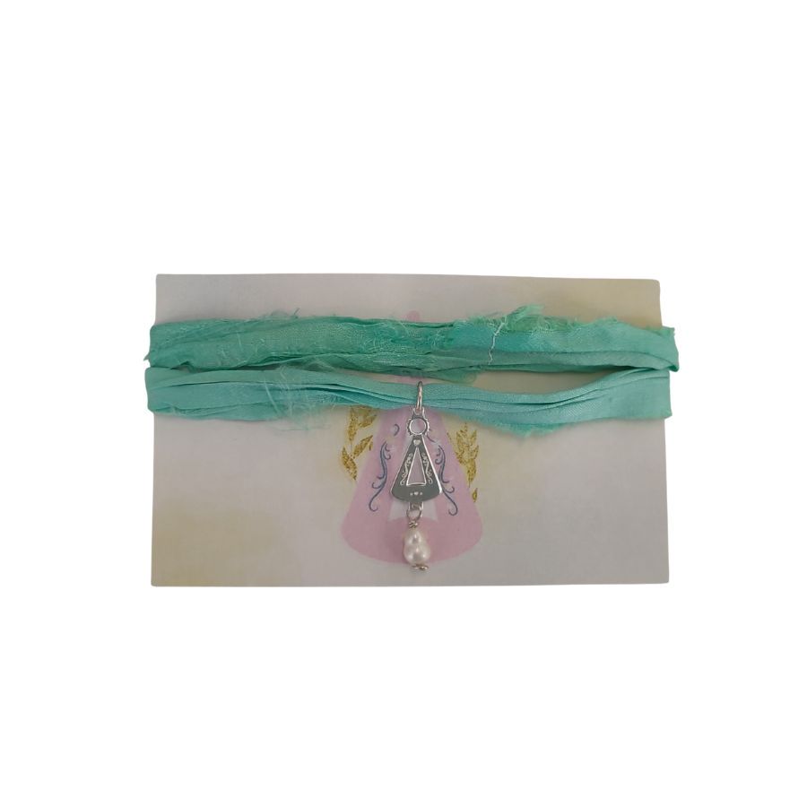 Pulsera de la Santina en plata de ley es símbolo de Asturias