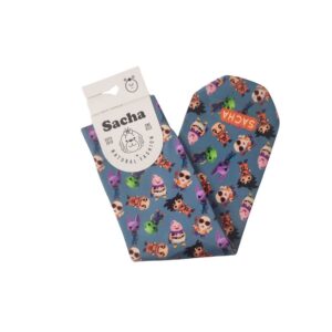 Calcetines Personajes Hombre Azul. Calcetines divertidos con estampado de guerreros espaciales y personajes de animación. El regalo original perfecto para fans del anime que buscan un toque rebelde en su ropa y complementos.