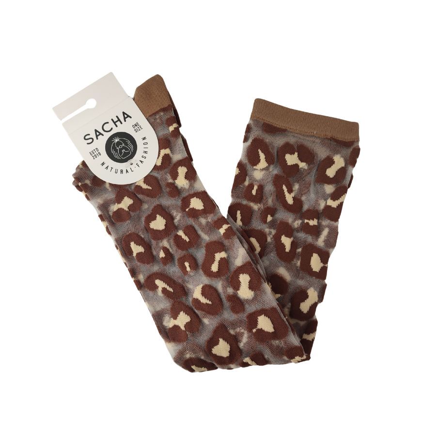 Minimedias Transparentes de Sacha. Minimedias de tul transparentes para mujer con estampado de leopardo en tonos marrones. Un accesorio de moda ideal para dar un toque atrevido y sofisticado bajo tus pantalones o con vestidos.